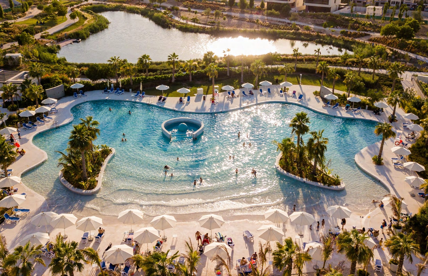 Wave pool