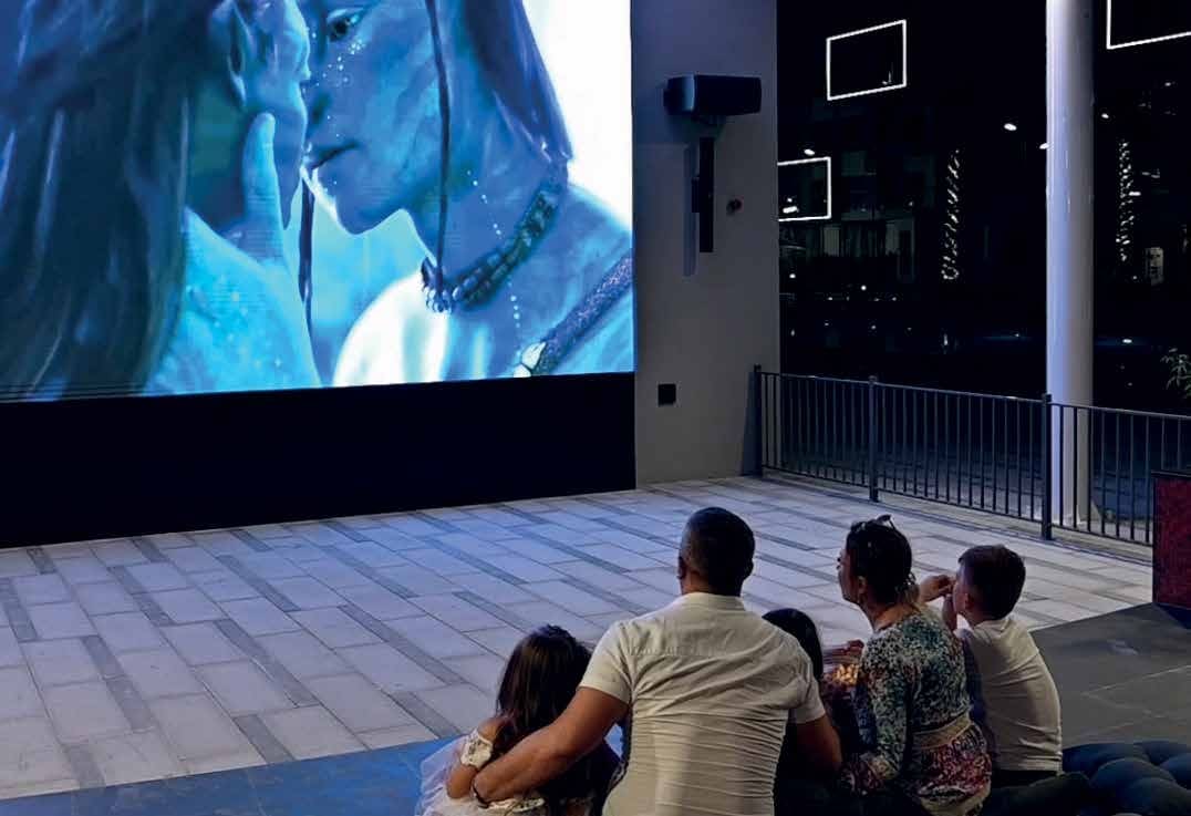  Outdoor Cinem
